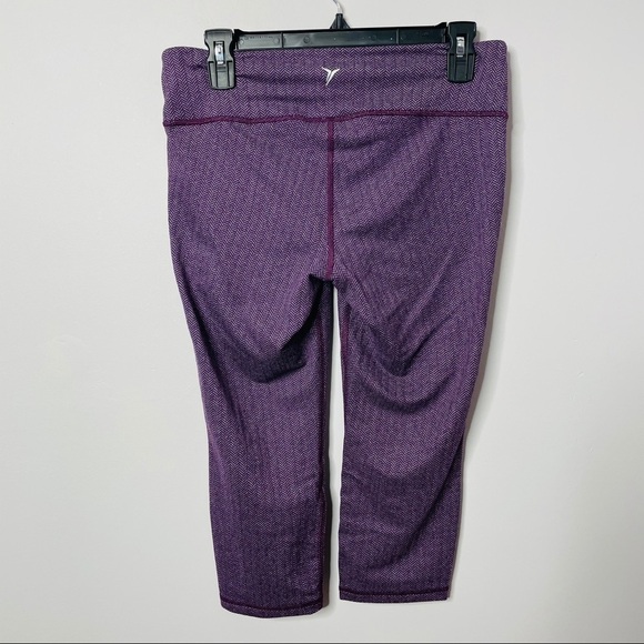 Old Navy Purple Activewear Leggings- Petite - Picture 4 of 4